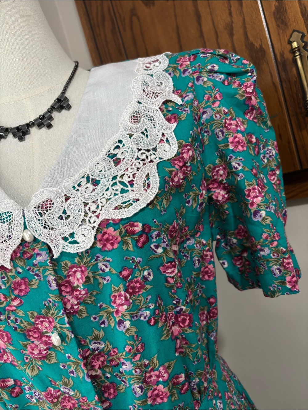 Miss Dorby Vintage Green and Pink Dress with Lace Yolk Collar Size 12P 80s Retro - Picture 4 of 10